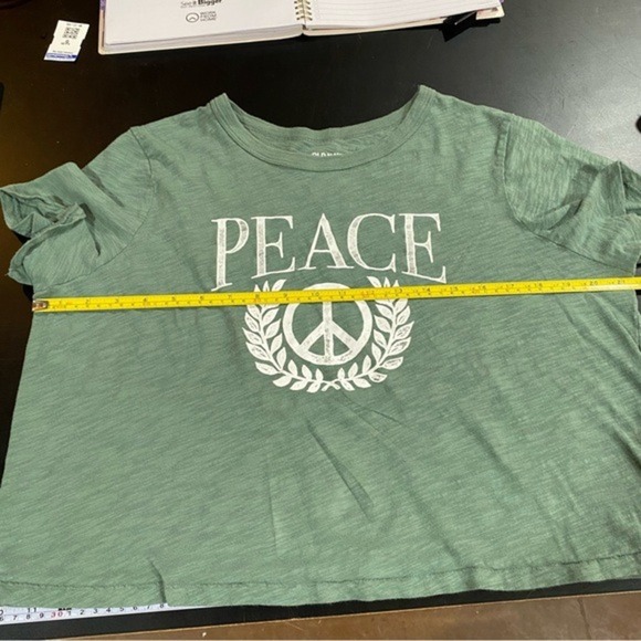 Old Navy Peace Sign Graphic T Shirt Green Crop Top Women's Short Sleeve Tee SZ L - Picture 4 of 11